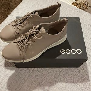 Ecco sneakers new gray